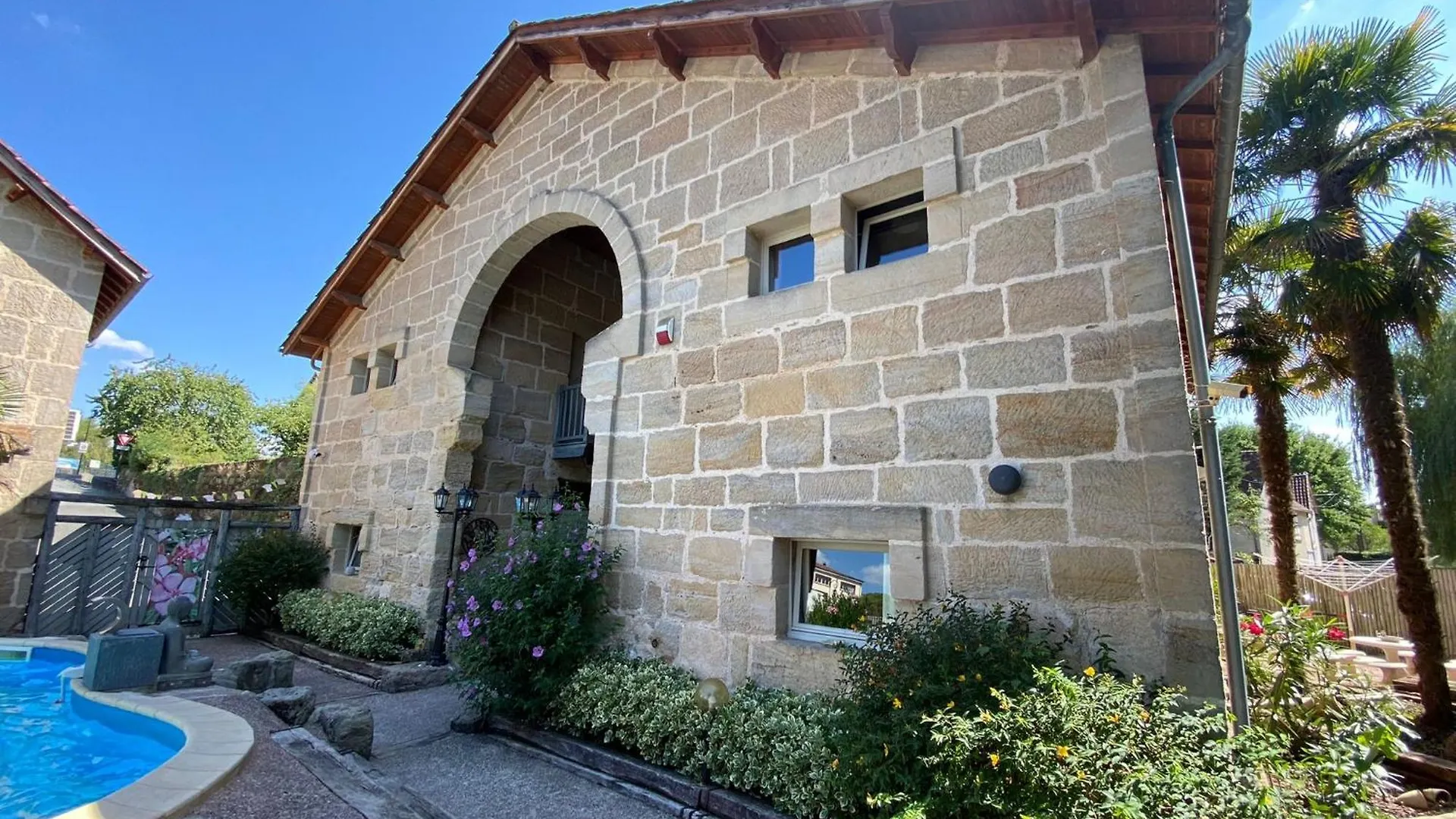 Au Petit Grammont - Magnifique Batisse - 2 Gites Lacapelle-Marival 0*,  France